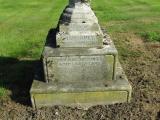image of grave number 930354